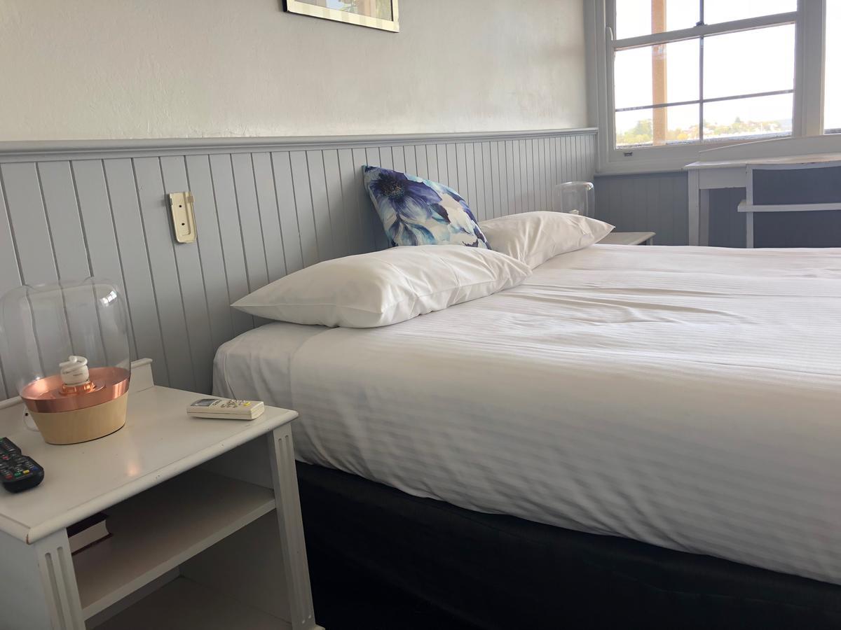 Squid'S Ink Motel Belmont Exterior foto